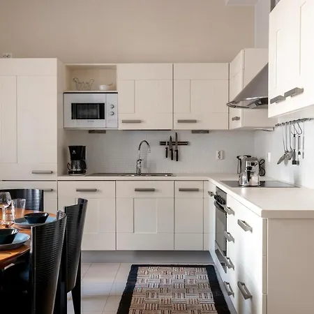 Apartment 2ndhomes Center 2br 103 M2 Deluxe With Sauna And Balcony Helsinki